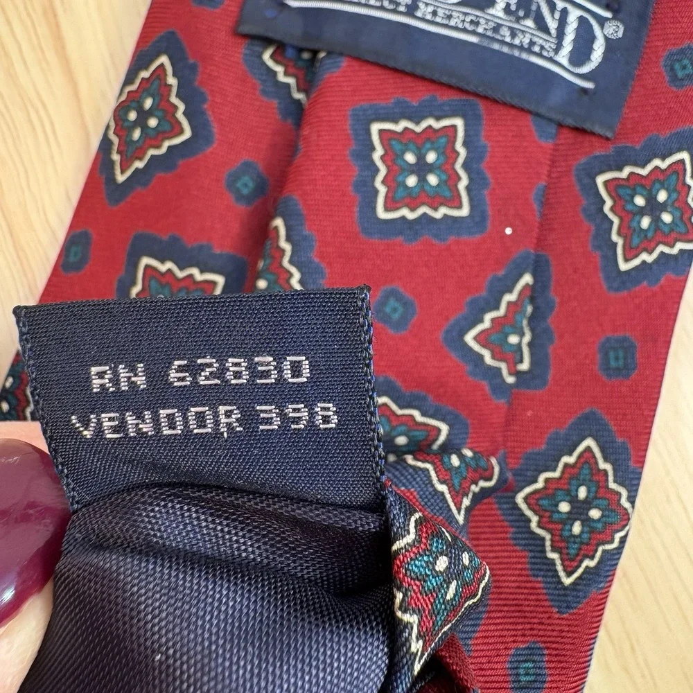 Lands' End Men's Red Blue Geometric Woven Silk Pointed Tie One Size
